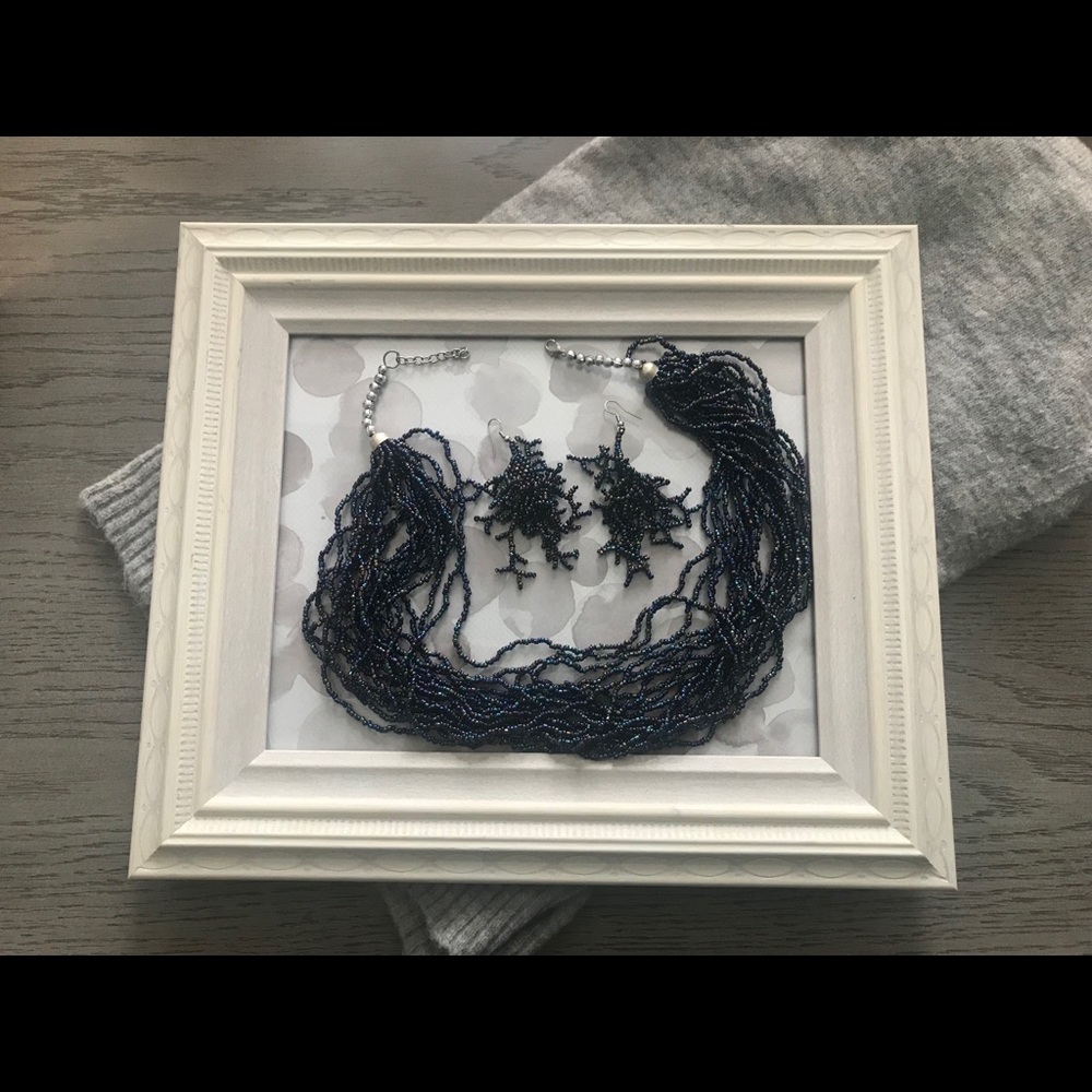 Necklace and earrings set